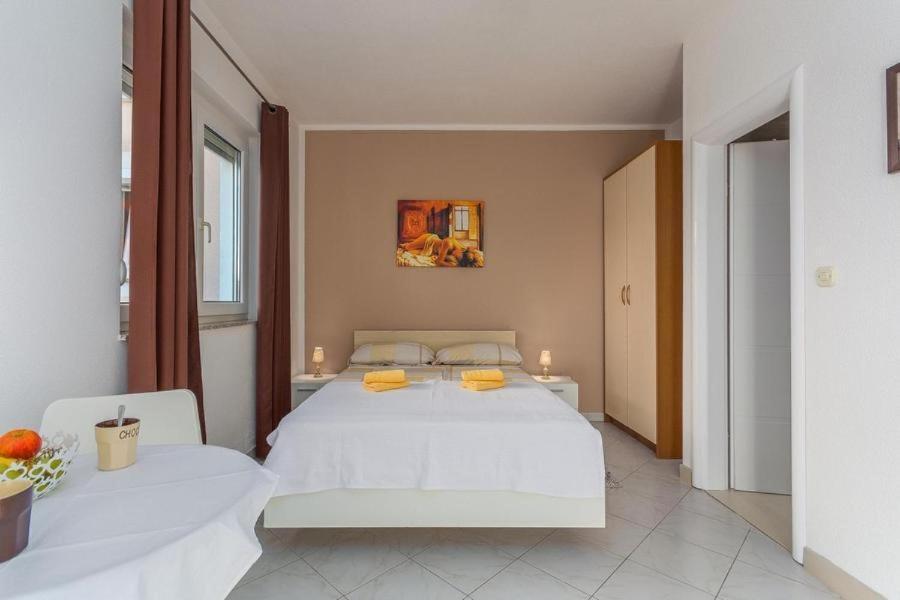 Novigrad Istria Apartment Zora מראה חיצוני תמונה